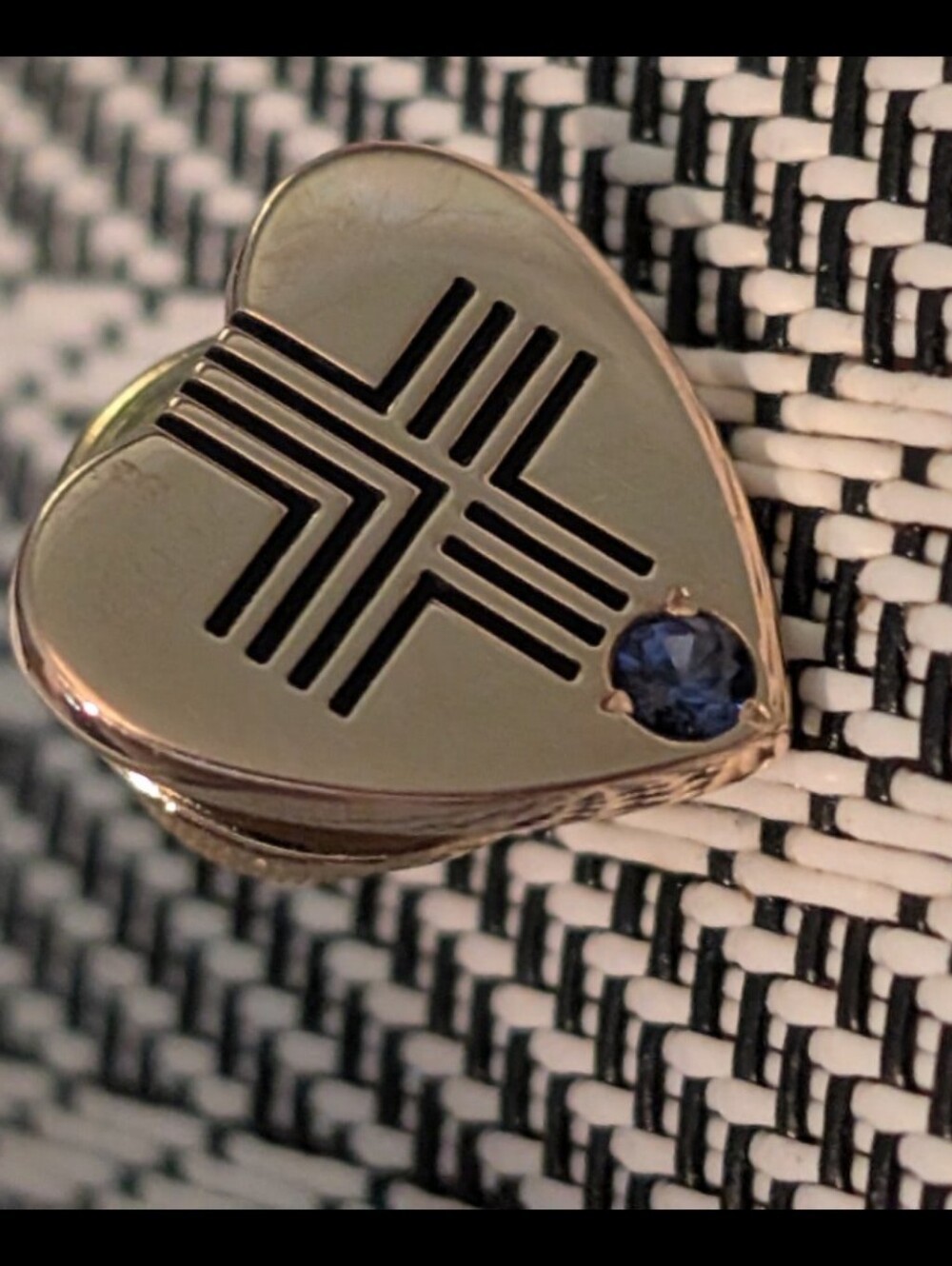 10k Gold Service Pin Gold & Blue Sapphire Heart Marked 10k